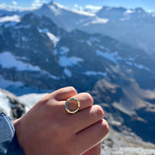 Load image into Gallery viewer, Eternal Love Ring