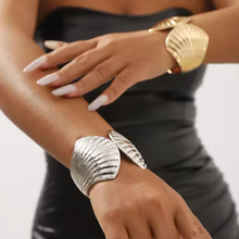 Load image into Gallery viewer, Florence Cuff