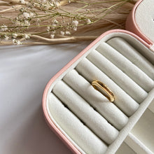 Load image into Gallery viewer, Alice Ring-Thin