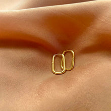 Load image into Gallery viewer, Naomi Square Hoops