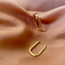 Load image into Gallery viewer, Naomi Square Hoops