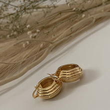 Load image into Gallery viewer, Grace Thick Striped Hoops