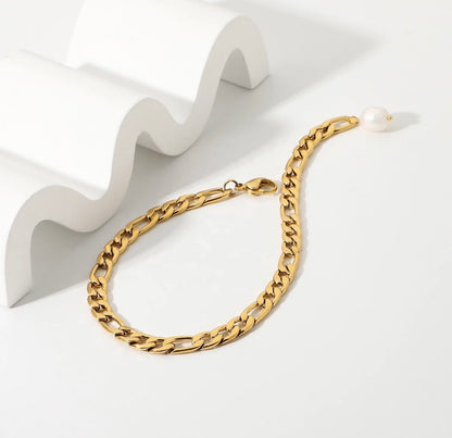 Lola with Pearl Bracelet