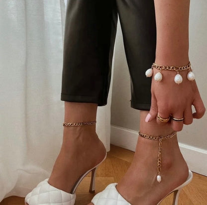 Kiki Pearls Bracelet