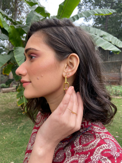 Mila 2-1 Hoops